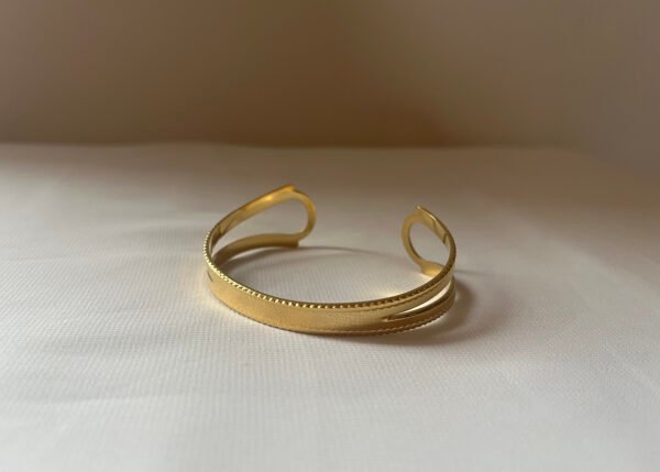 Br 116 (1) Bracelet "Elégance"