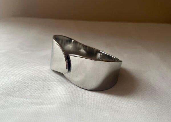 Br 120 (1) Bracelet "Lys"