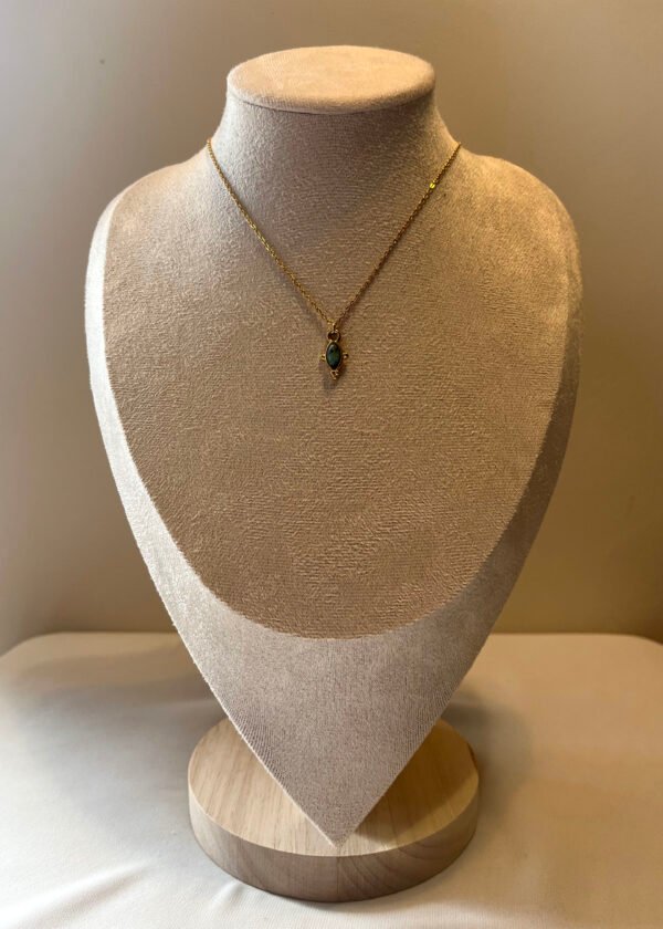 Col 136 Collier "Aiyana"