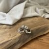 Boucles d'oreilles  "Coraline" gris